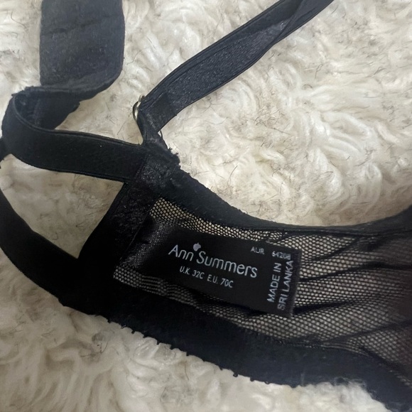 Sexy Ann Summers - Picture 2 of 2